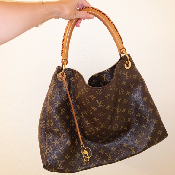 Louis Vuitton Artsy MM Monogram Bag - Picture 3 of 12